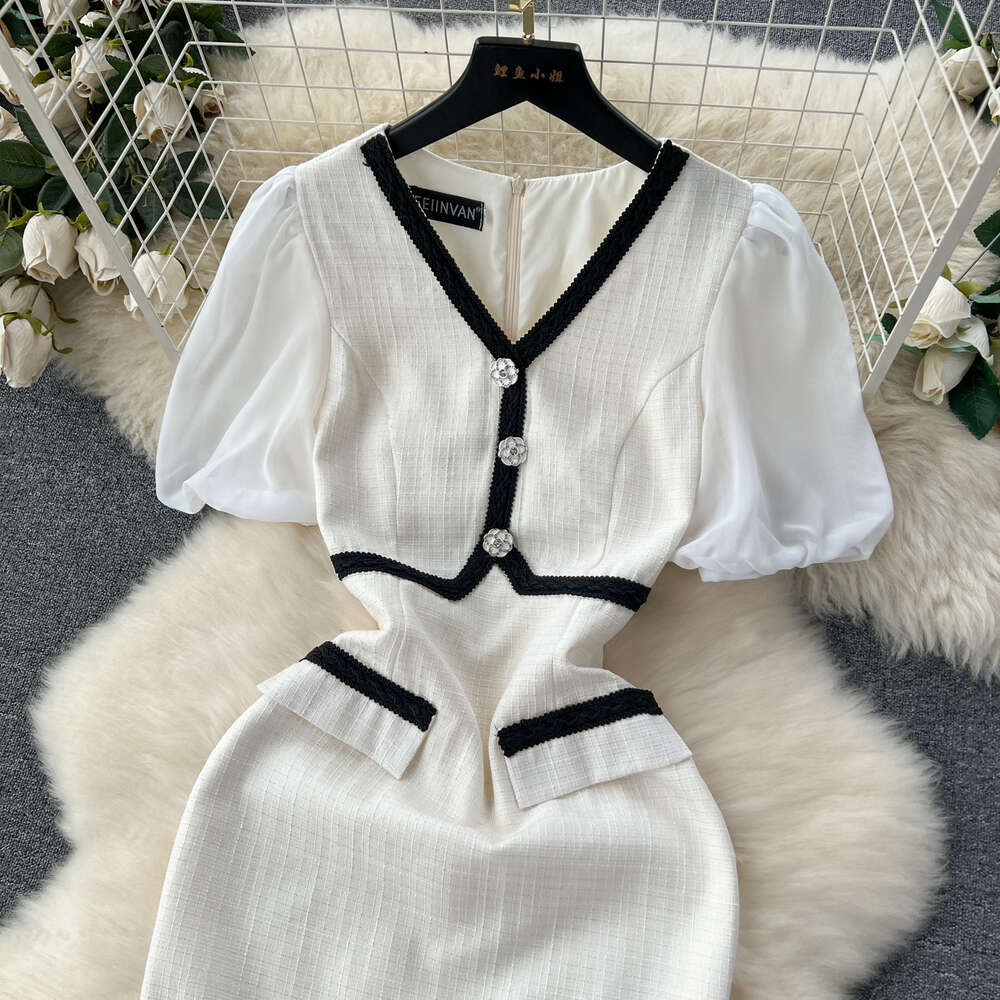 Small Fragrant Wind White Dress Womens Design Feeling Contrast Color V-neck Button Slim Fit Mid length Commuting Style Wrapped Hip Skirt