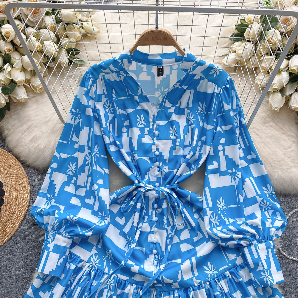 French Bubble Sleeve Dress for Women 2024 New Wearing Design Sense Printed Slim Fit Short Ruffle Edge Skirt
