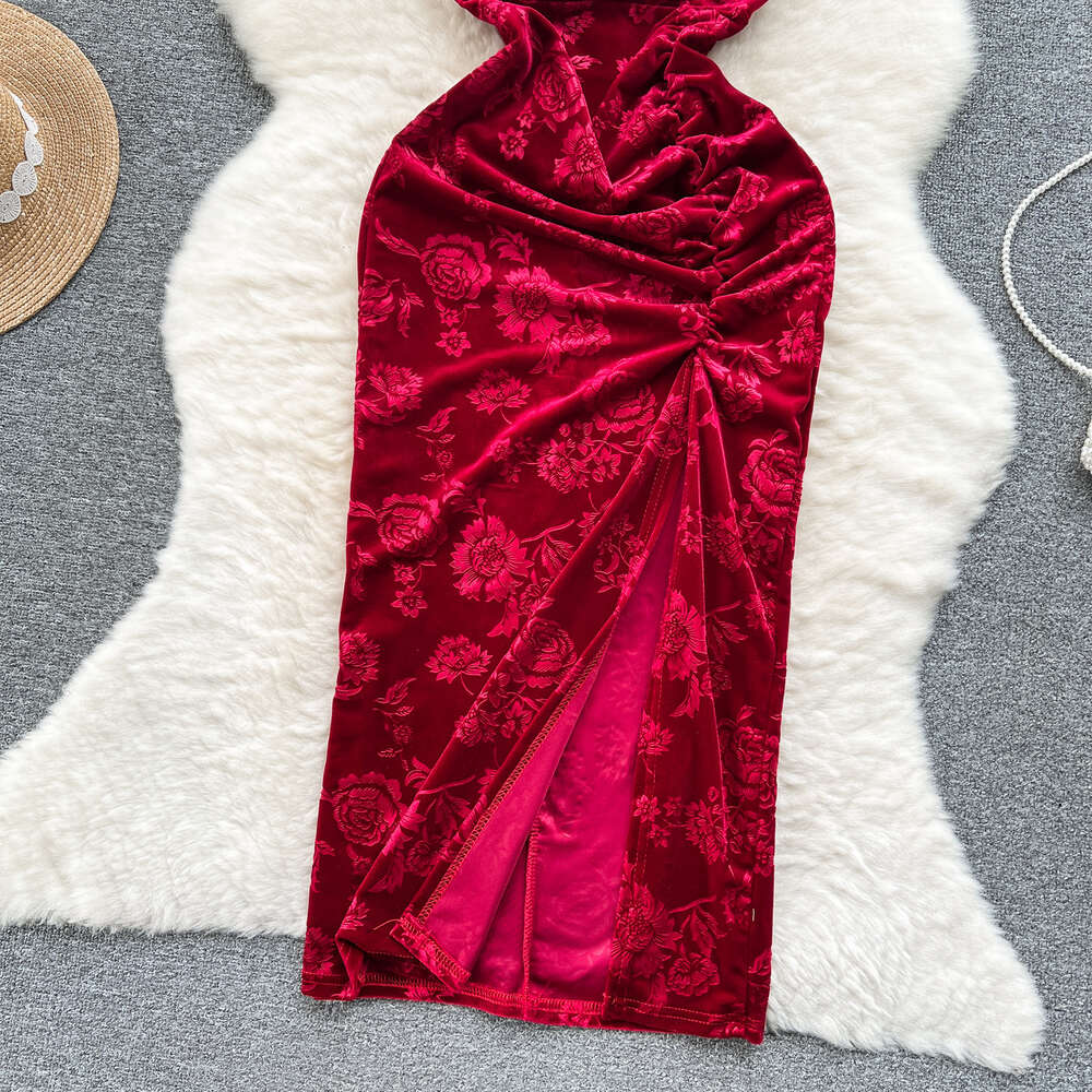 Red formal dress toasting attire womens Chinese cheongsam Chinese style high-end feeling slim fit slimming temperament standing collar printed dress