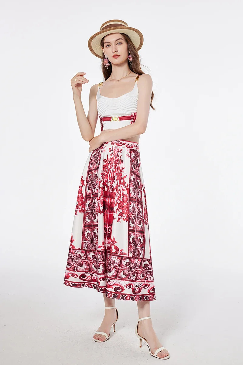 Blue and white porcelain heavy-duty industrial metal buckle 3D bra shoulder strap ski strap top swing skirt two-piece womens set 240524
