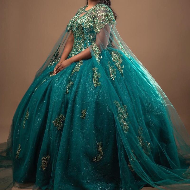 Emerald Green Shiny Ball Gown Quinceanera Dresses Sweet 16 Dress Tulle Applique Lace Beads Tull Vestidos De 15 Anos Quinceanera