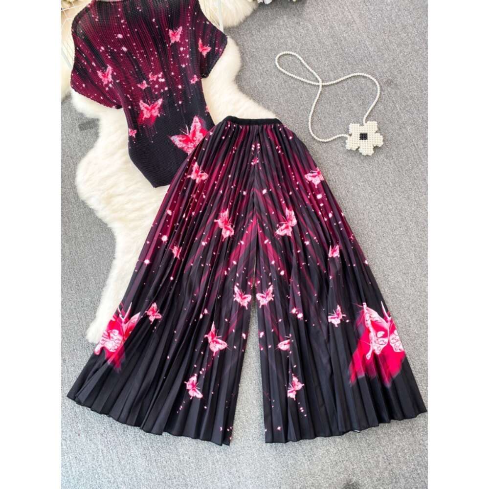 Fashionable suit for women light and mature style three houses wrinkled short sleeved stand up collar slim fit printed top two-piece set of high waist