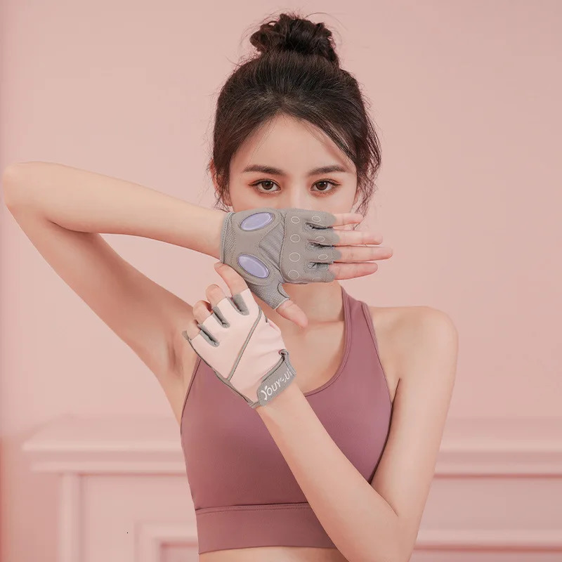 Women Fitness Dumbbells Gloves Non-slip Breathable Half Finger Gloves for Outdoor Cycling Sport Home Gym Weight Lifting Training 240603