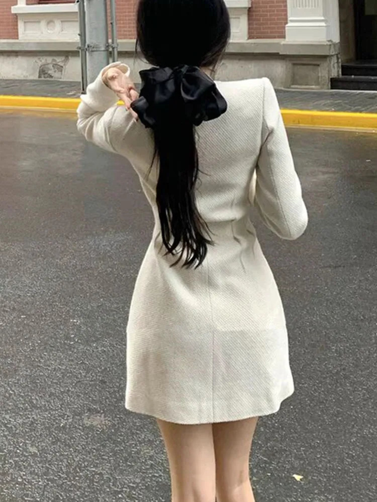 HMA Autumn Winter Temperament Celebrity Small Fragrant Wind Tweed Dress Womens White Pearl Diamond Woolen Dress Vestidos 240529