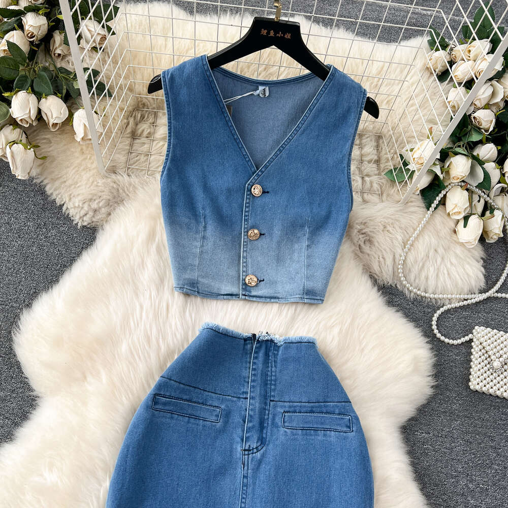 Cowboy set for women in 2024 new design gradually changing color vest+split skirt two-piece set