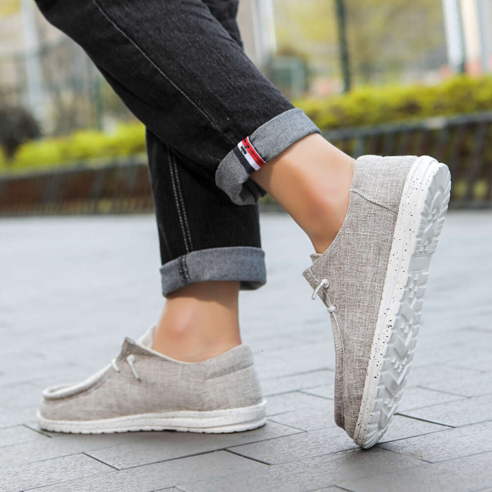New Summer Men's Non-slip Lightweight Flat Simple Soft-soled Casual Canvas Fashionable Vulcanized Shoes ddmythur