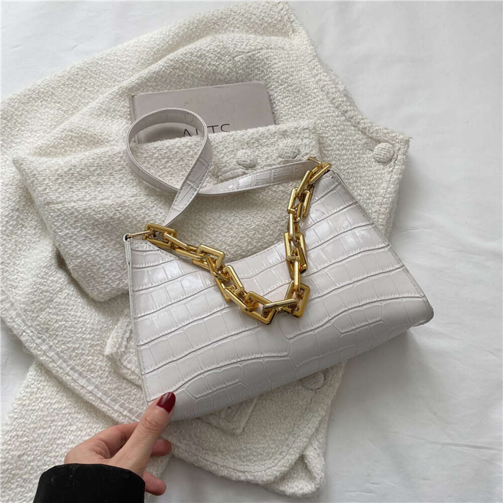 2025 Designer New Women Chain 3 Crossbody Bag Shoulder bag Fresh Fashion Stylish Versatile Classic design Natural Minimalist style Free shipping