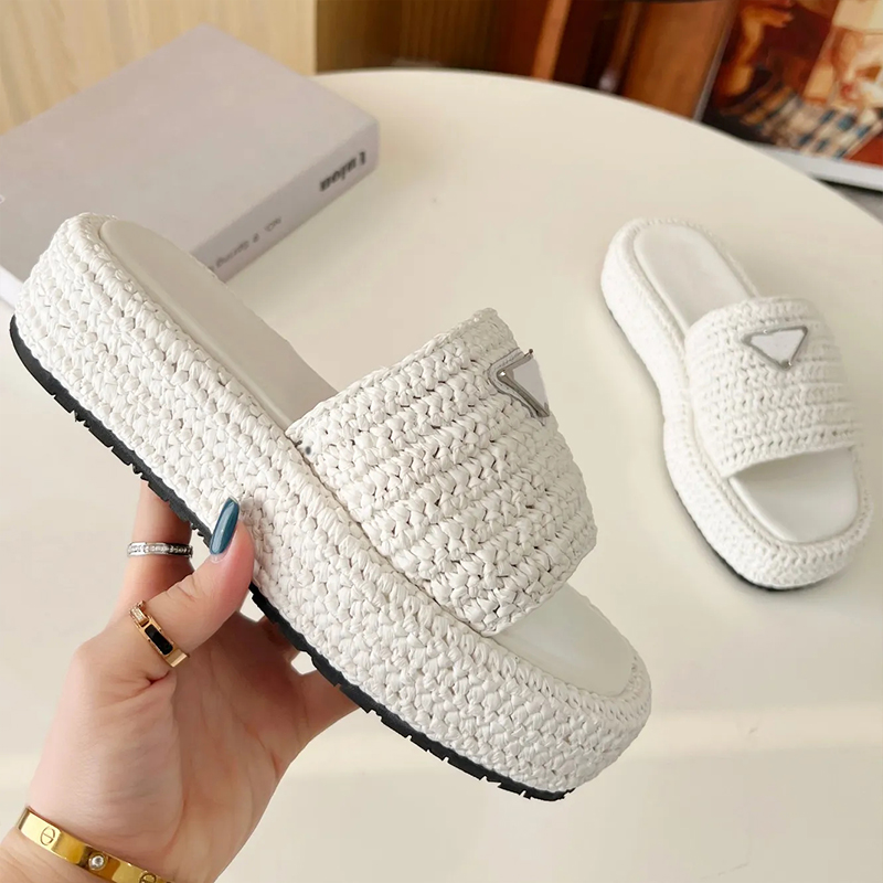 Designer Sandal Woman Cro Slides Black Platform Wedges Straw Flat Slipper Summer Flat Shoe Comfort Muls Beach Pool Two Strap Womens Beach