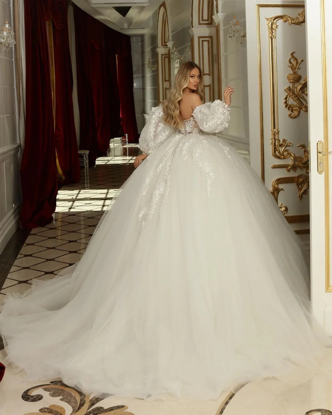 Boho Off Shoulder Wedding Dress Puffy Long Sleeves Ivory Tulle A Line Bridal Gowns 3D Floral Appliques Corset Beach Bride Dresses Vestidos De Novia Cu