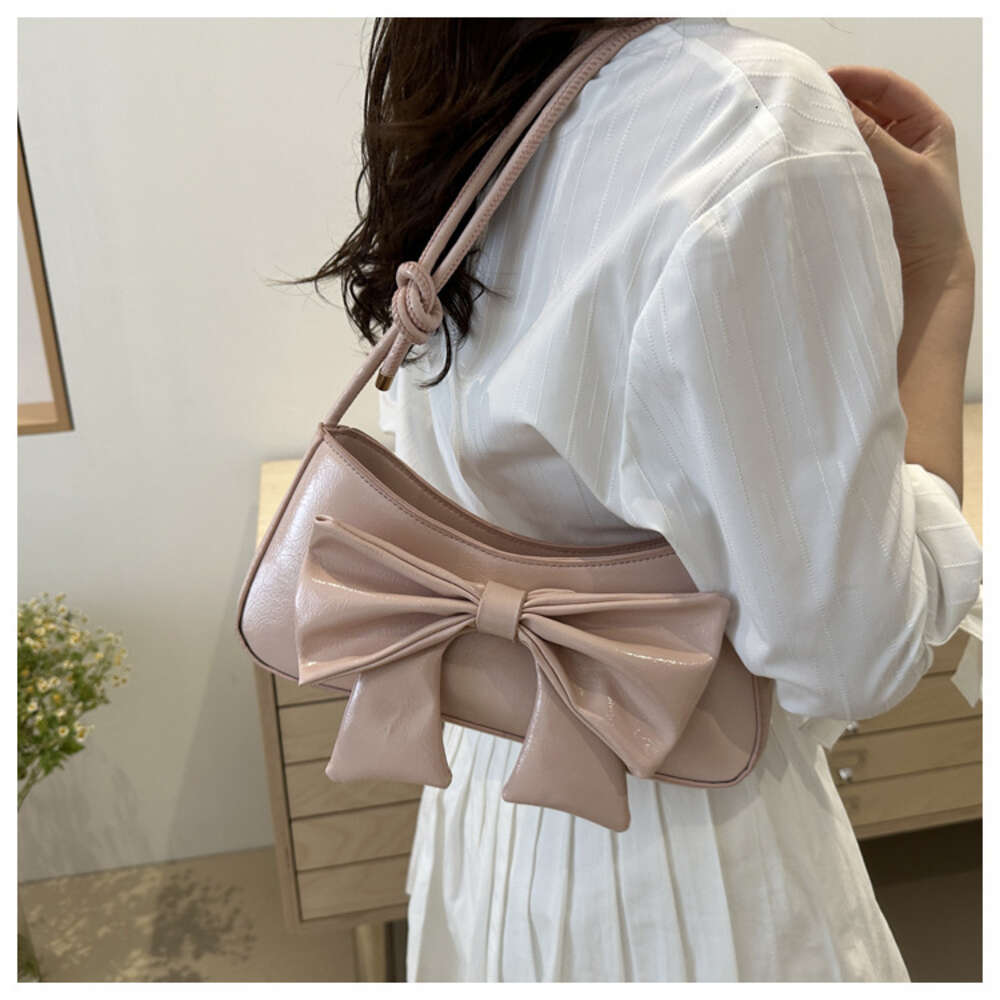 2025 Designer Light Underarm 3 Women Leisure Crossbody Bag Shoulder bag Fashion Stylish Versatile Classic design Natural Minimalist style Free shippin