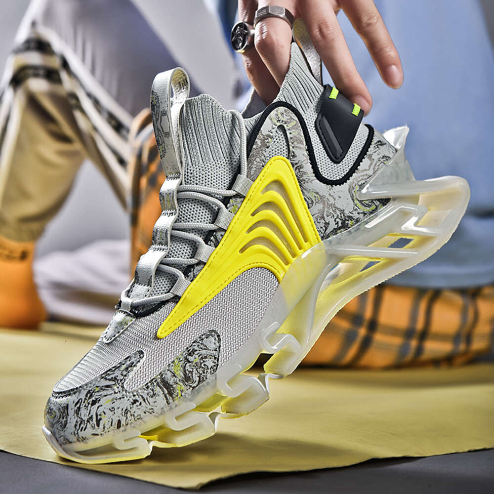 2024 New Men's Sports Thick-Soled Shock-Absorbing Outdoor Running Non-Slip Breathable Tennis Shoes Large Size