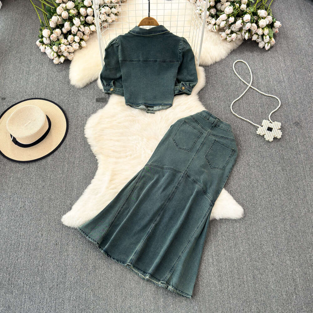 Fashion set womens American short sleeved lapel slim fitting irregular top two-piece high waisted diamond embellished skirt