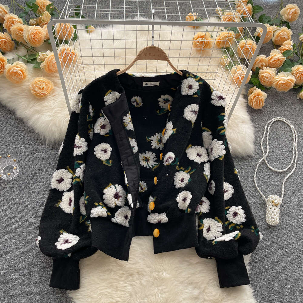 Autumn and winter 2022 new French three-dimensional flower temperament slim single breasted cardigan short coat women in fashion