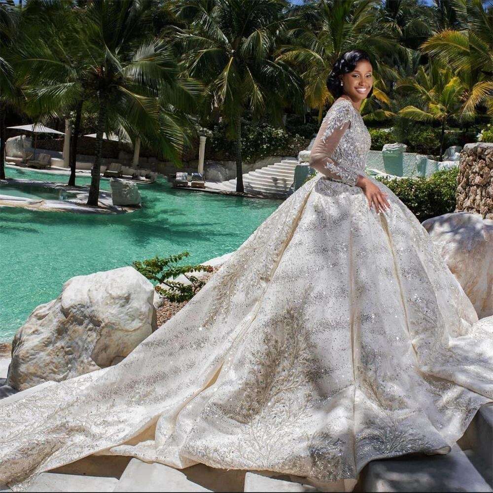 Modest O-neck Long Sleeve Bridal Dress Sparkly Sequins Beads Wedding African Ball Gown Bride Robe Vestido De Novia
