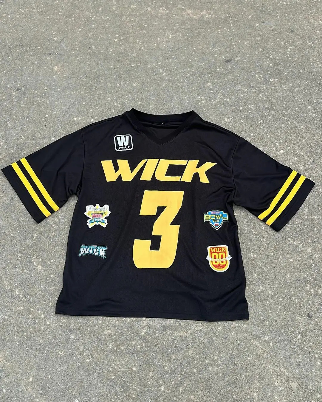 Y2k Hip Hop Gothic Men V-neck Sports Short sleeved Street Clothing Couple T-shirt American Sportswear graphic t shirts 240530
