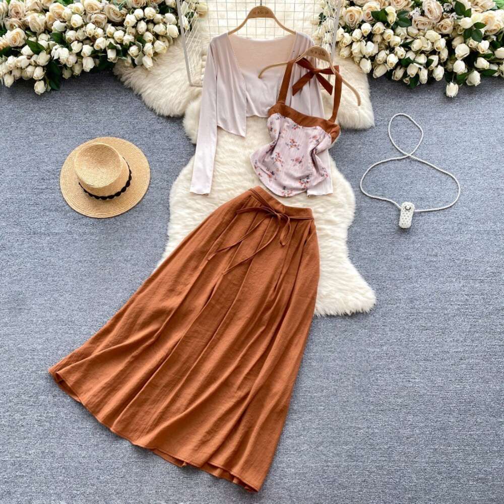New Chinese style Chinese style suit design with a hanging neck vest and cardigan jacket age reducing and versatile half skirt three piece set trend