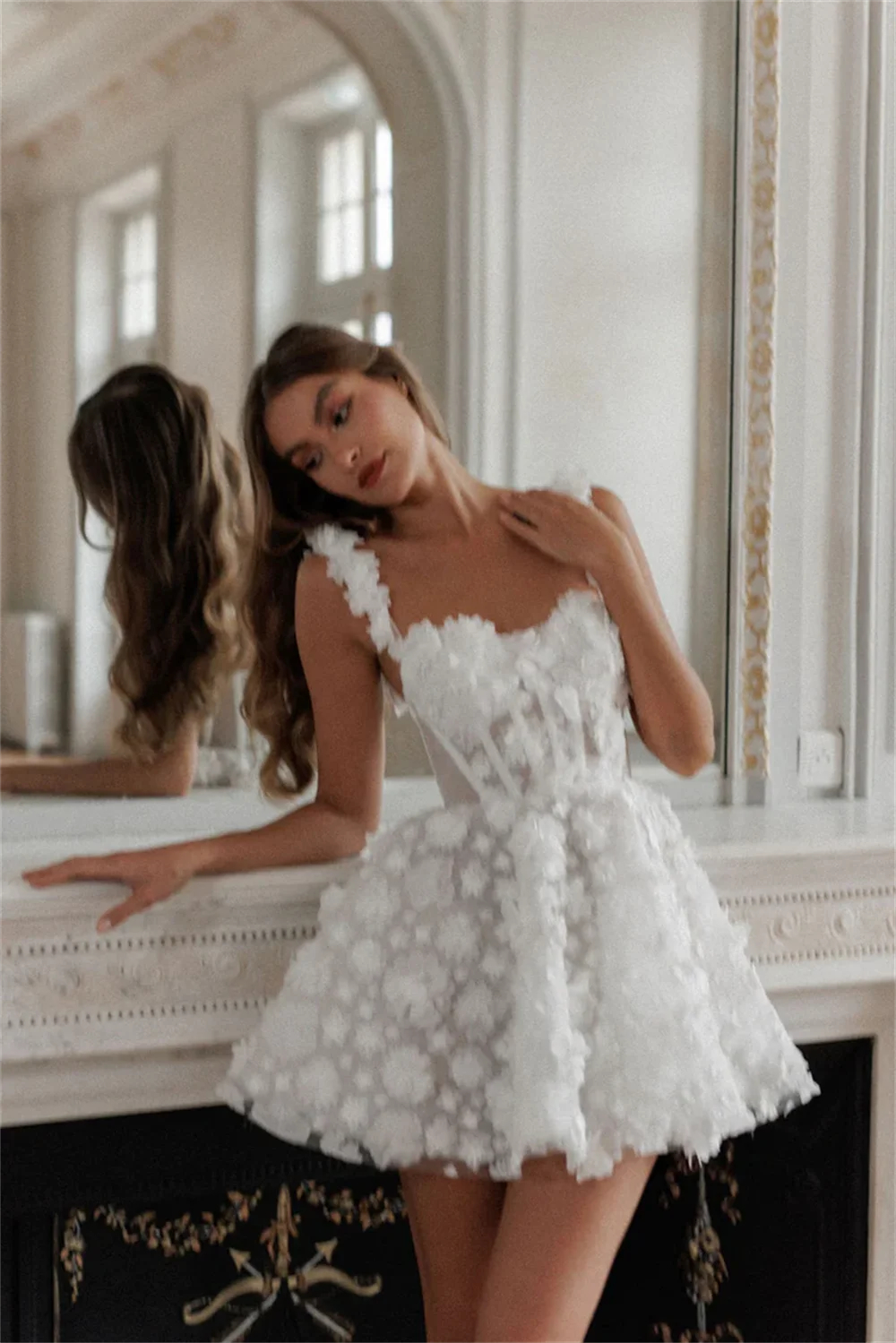 3D ral Appliques Mini Short A-e Dresses Spaghetti Straps Corset wers Boho Bridal Gowns 2024 Sweetheart Neck Open Back Summer Beach Wedding Dress