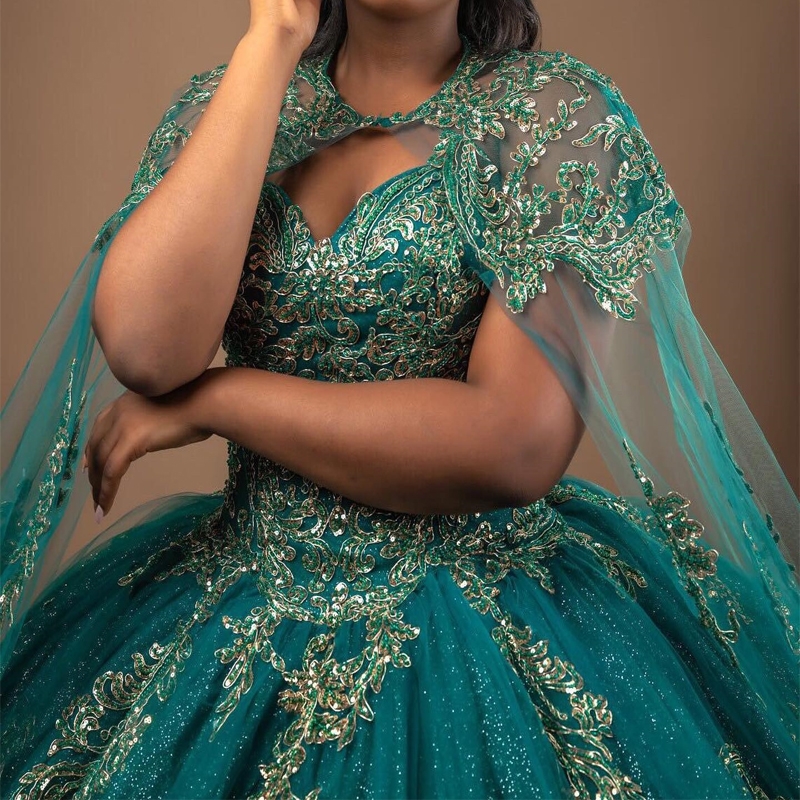 Emerald Green Shiny Ball Gown Quinceanera Dresses Sweet 16 Dress Tulle Applique Lace Beads Tull Vestidos De 15 Anos Quinceanera