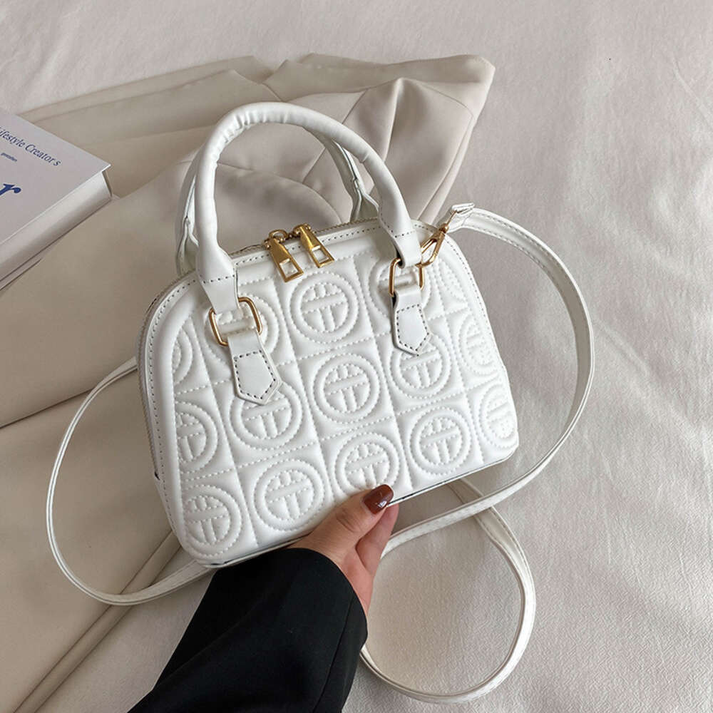 New Women Small Bag Leisure Crossbody Bag Shoulder bag Fashion Stylish Versatile Classic design Natural style Minimalist style Free shipping