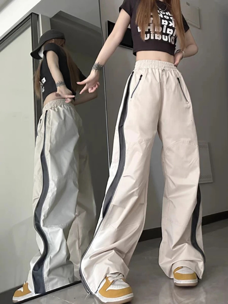 Women Baggy Pants Y2K Streetwear 90s Oversized Cargo Parachute Track Pants Low Waist Hip Hop Wide Leg Sweatpants Couple Trousers 240530