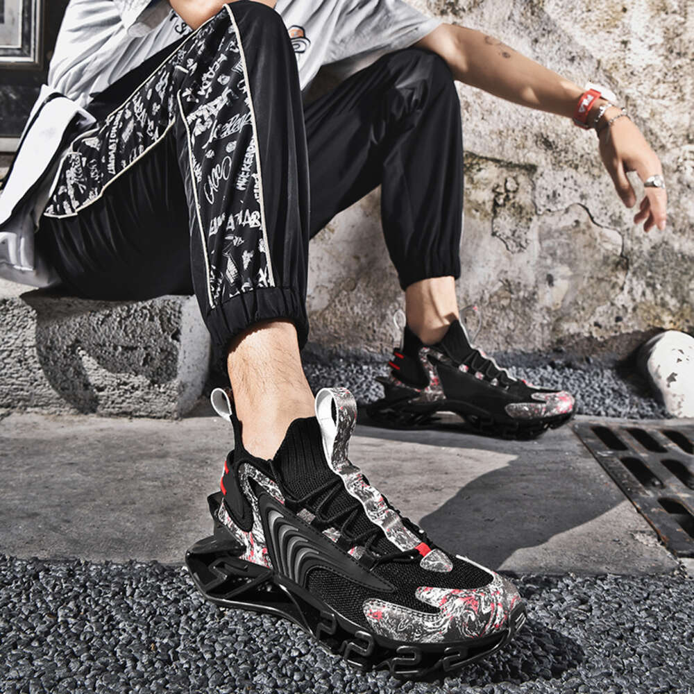 2024 New Men's Sports Thick-Soled Shock-Absorbing Outdoor Running Non-Slip Breathable Tennis Shoes Large Size
