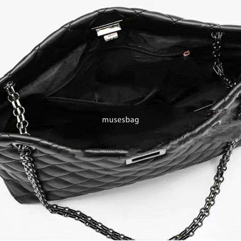 Designer's Women's Bag Retro Lingge Chain Tote Bag Large Capacity Casual Business High Quality Single Shoulder Crossbody Bag Women's Cl