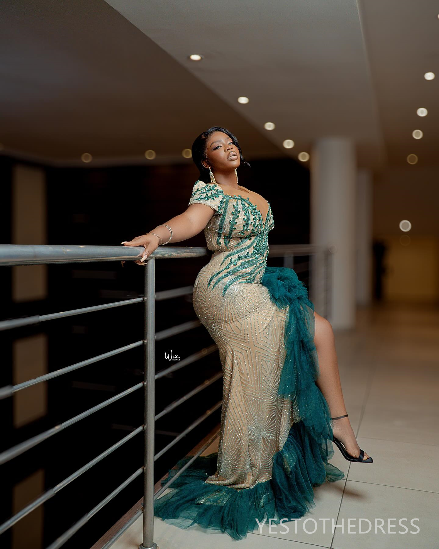 2024 Plus Size Mixed Color Prom Dress Evening Dresses Mermaid Promdress Sheer Neck Sexy Side Split Beaded Lace Appliqued Rhinestones Birthday Receptio