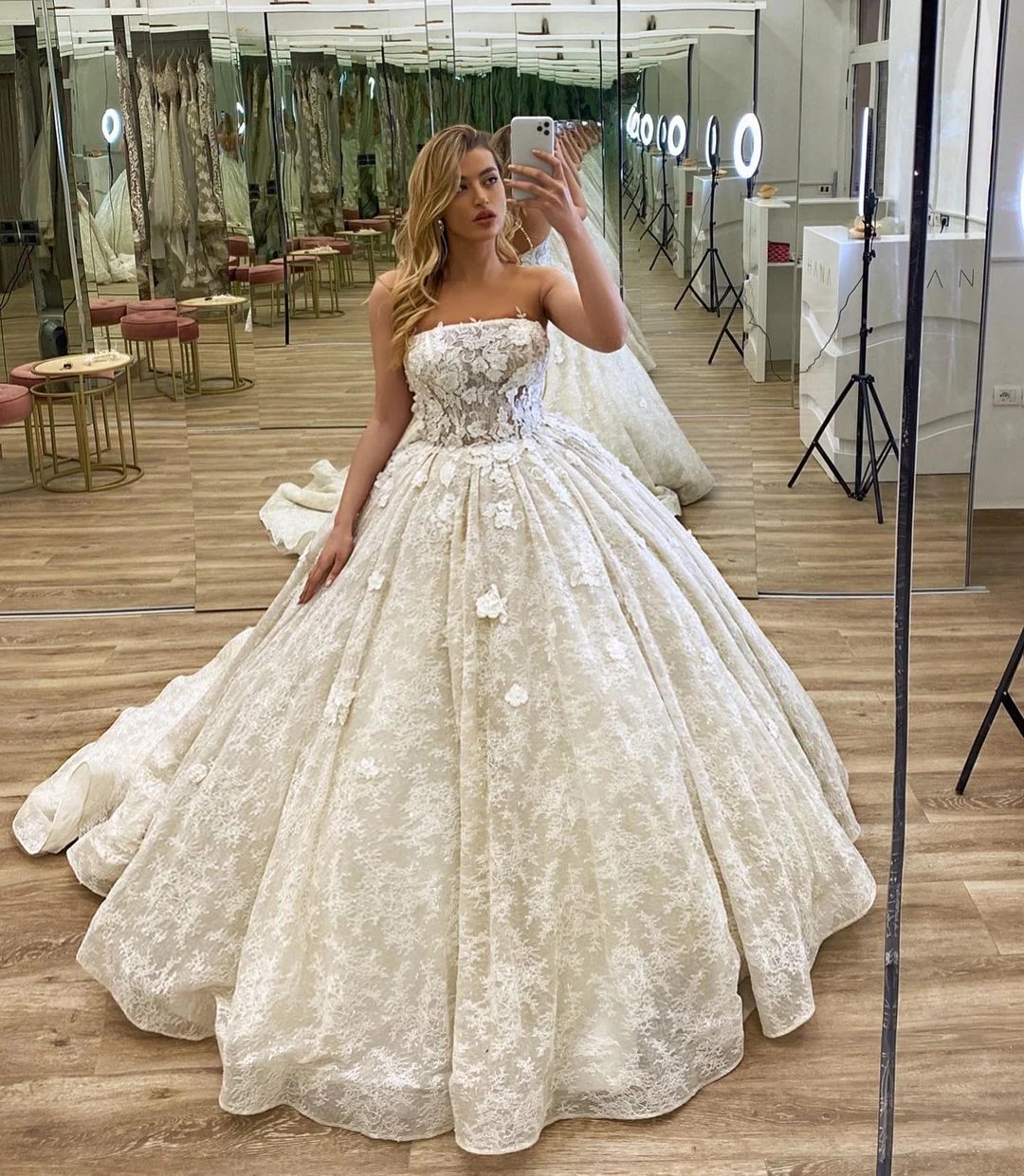 2024Wedding Modest Overskirts Dresses with Detachable Train Cap Sleeves Appliqued Bohemian Beach Bridal Gowns Country Vestido De Novia Plus Size