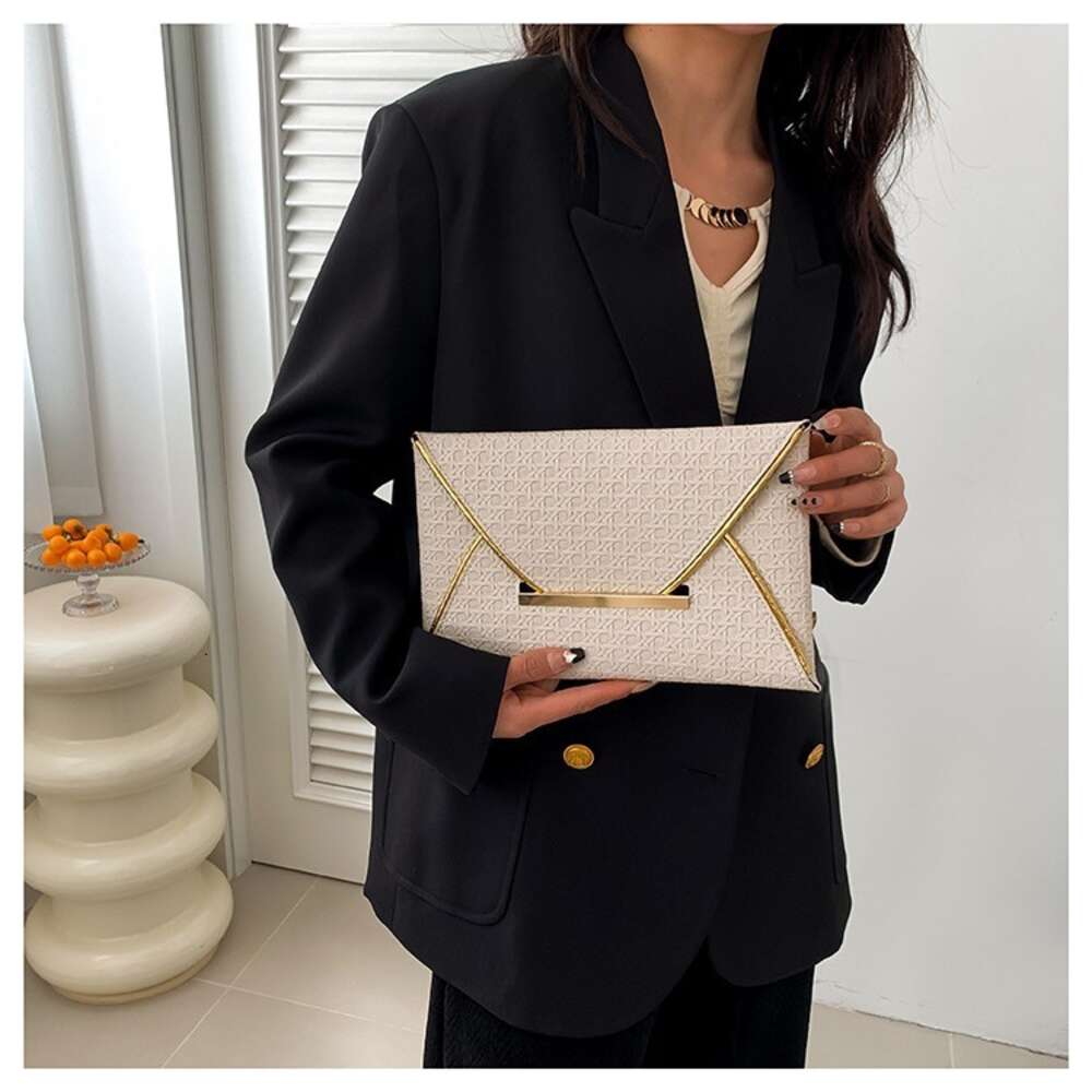 2024 New Design Women Small Envelope Shaped Bag Exquisite Casual style Minimalist style Free shipping size