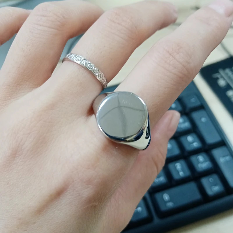 Wholesale 925 Solid Silver Engraved Name 13mm Ring Customized 3D or Flat Engrave Name Po Round Ring Signet Rings For Cindy 240530