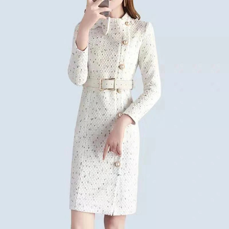 Runway Elegant Tweed Dress Women Autumn Winter Bodycorn Wool Dress Bow Collar Long Sleeve Party Dress Vintage Buttons Thick 240529