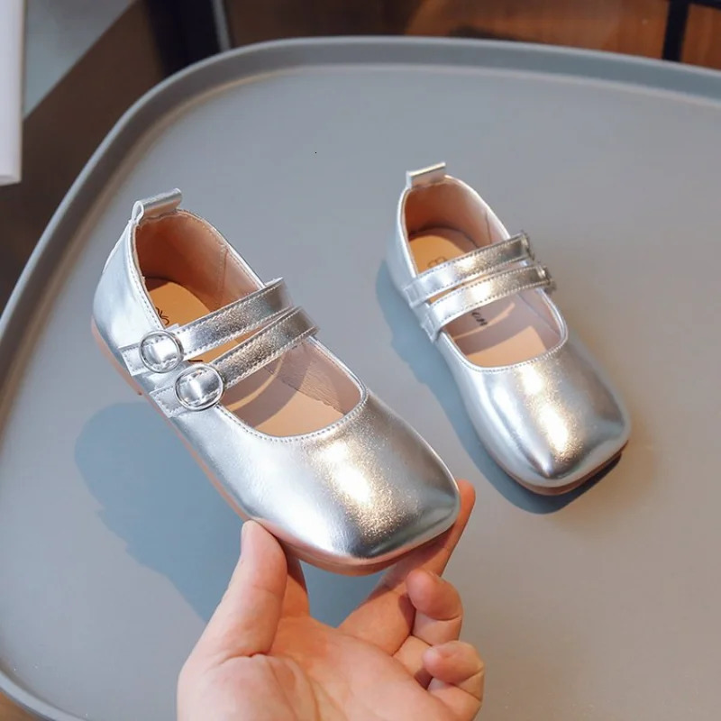 Little Girls Leather Shoes Summer Korean Style Fashion Kids Silver Performance Shoes Gold Soft Children Casual Shoes Simple 240528