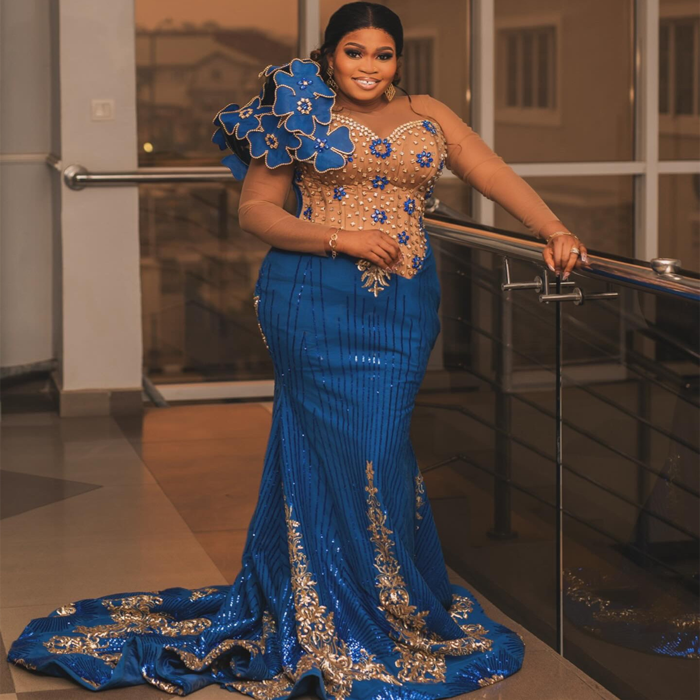 2024 Aso Ebi Plus Size Blue Mermaid Prom Dress Crystals Florals Sexy Evening Formal Party Second Reception 50th Birthday Engagement Thanksgiving Gowns