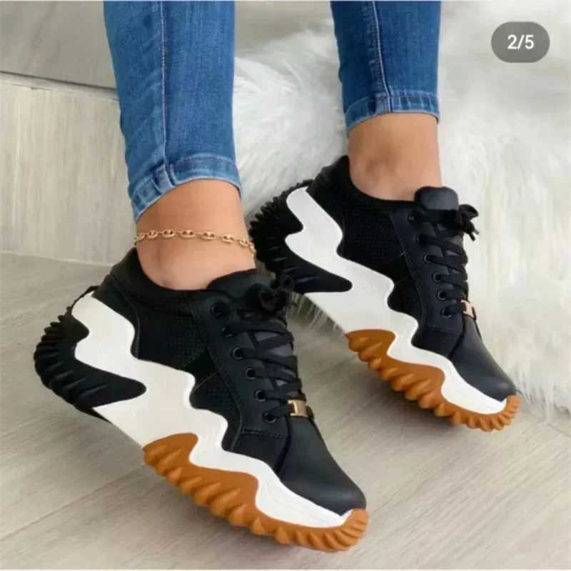 2024 New Breathable Vulcanized Shoes Women Platform Sneakers Summer Thick Bottom Low Top Large Size Canvas Casual ShoesL464