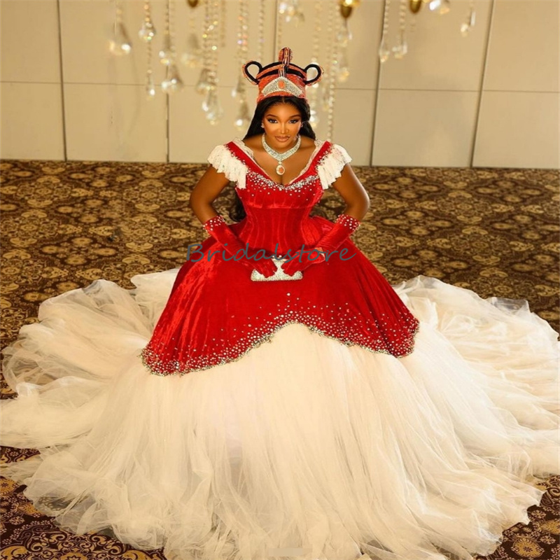 Victorian Red Gothic Wedding Dresses 2024 Elegant V Neck Velvet Medieval Christmas Garden Country Bridal Gowns Grecian Aesthetic Bride Dress Gatsby Ve