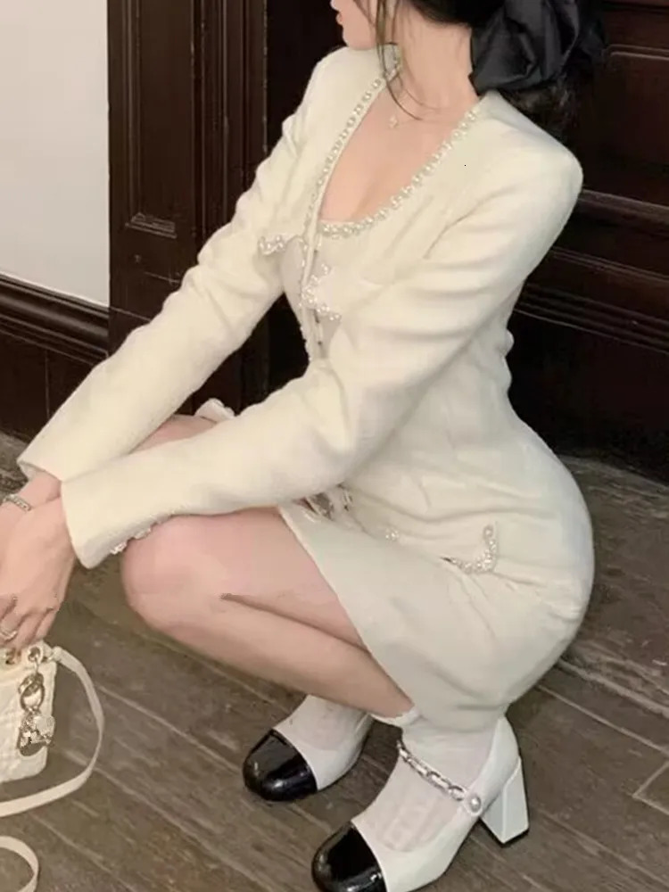 HMA Autumn Winter Temperament Celebrity Small Fragrant Wind Tweed Dress Womens White Pearl Diamond Woolen Dress Vestidos 240529
