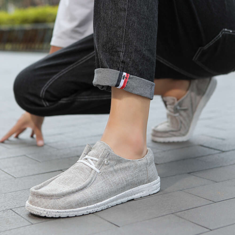 New Summer Men's Non-slip Lightweight Flat Simple Soft-soled Casual Canvas Fashionable Vulcanized Shoes ddmythur