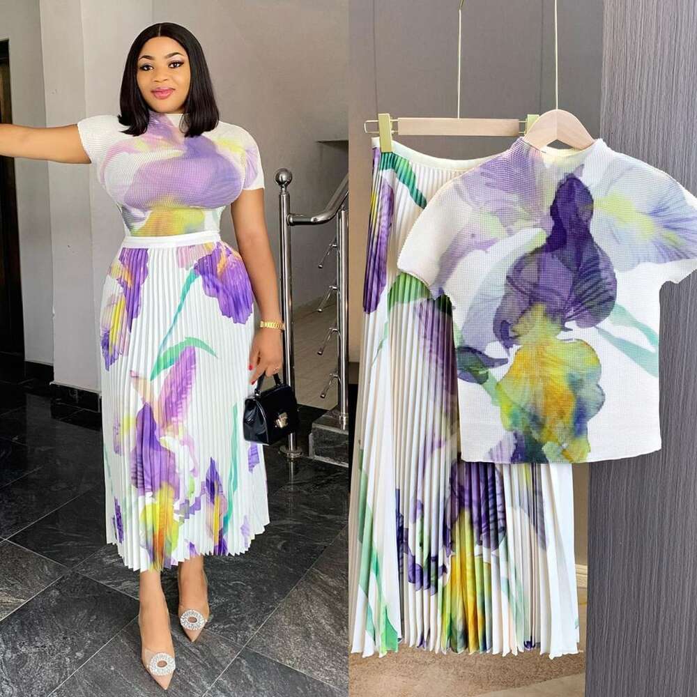 Sanzhai Pleated Womens Elegant Slim Fit T-shirt Plant Flower Pleated Skirt Two Piece Set with Design Sense Small and Popular Fashion Set