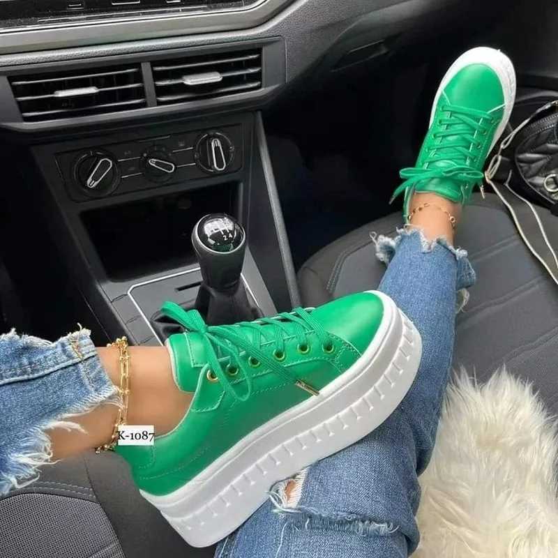 Sneakers for Womens 2022 New Fall Outdoor Fashion Tennis Lace Up Canvas Casual Walking Breathable Vulcanized Shoes Plus Size 43L464