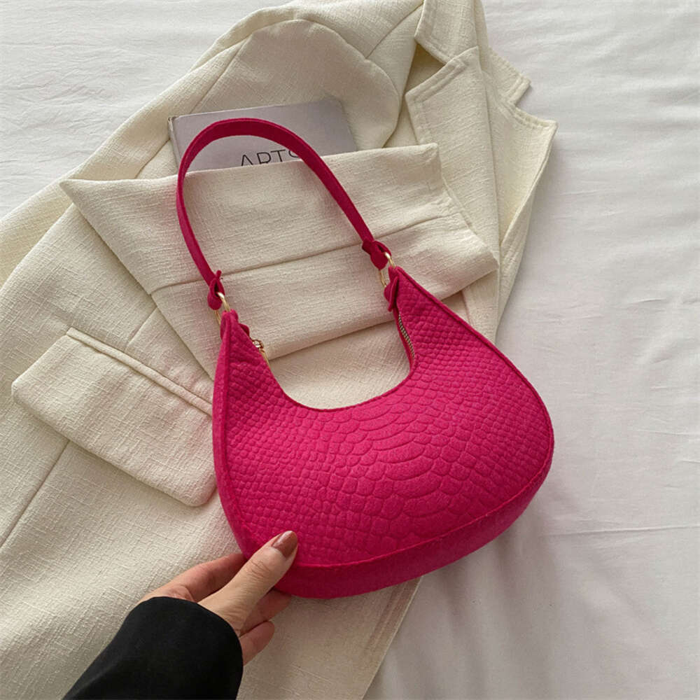 New Women Leisurecrossbody Shoulder Bag Fashion Stylish Versatile Unique Design Natural Style Minimalist Free Shipping B2