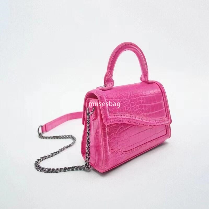 New textured chain crossbody bag with crocodile pattern handbag casual and fashionable small square bag