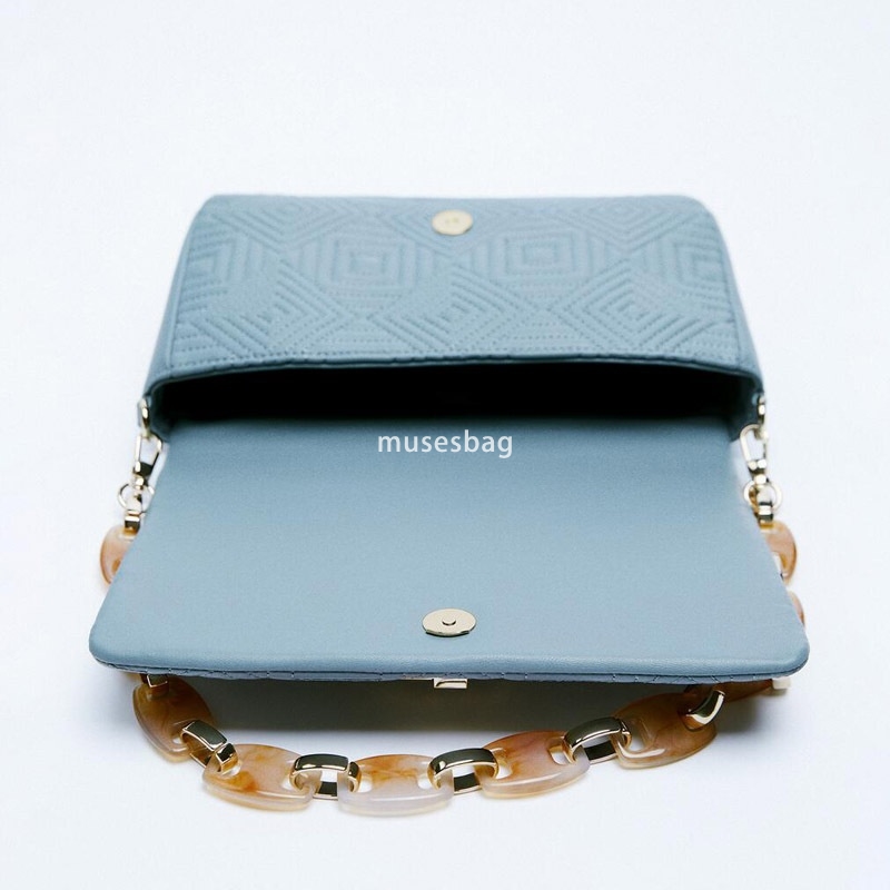 New women's bag with beaded chain simple and versatile French stick bag fashionable and trendy one shoulder small square bag high-end commuting b