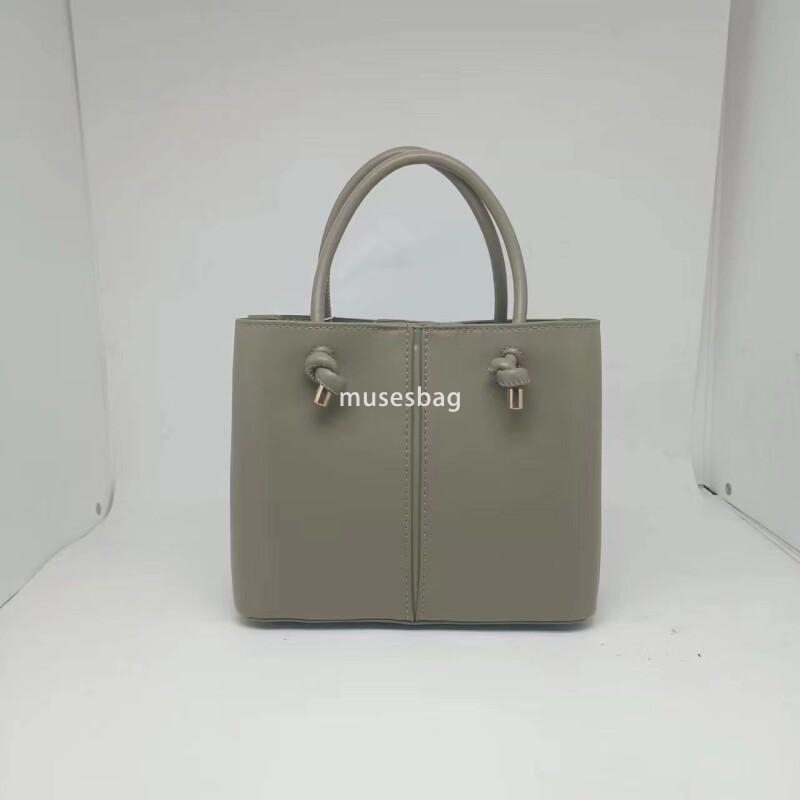 High end Korean niche texture handbag summer new single shoulder bag casual and versatile crossbody bag commuting bag