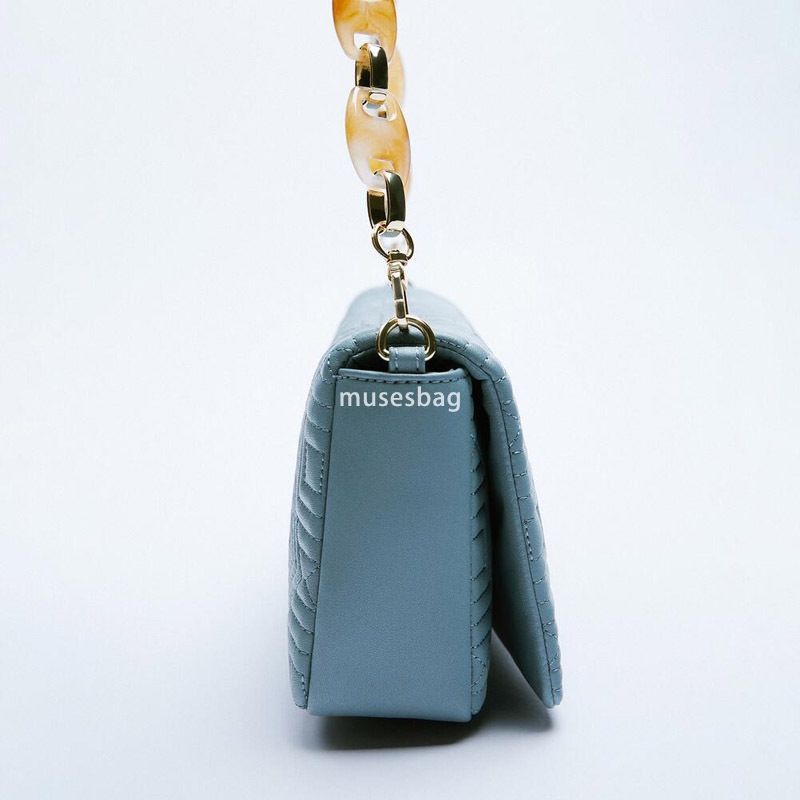 New women's bag with beaded chain simple and versatile French stick bag fashionable and trendy one shoulder small square bag high-end commuting b
