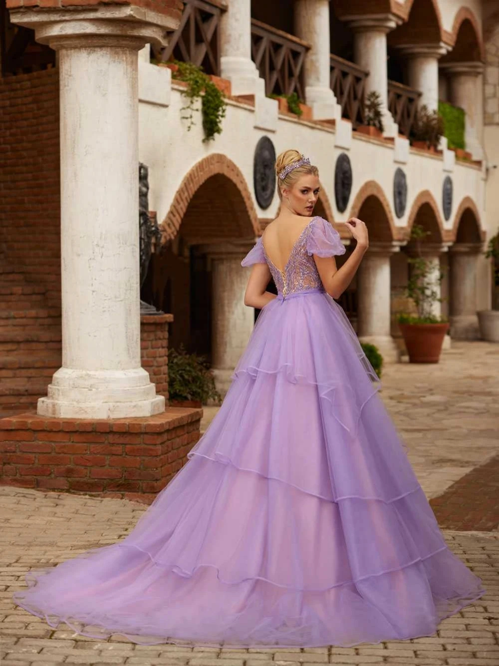 Tiered Lilac Prom Dresses With Short Puff Sleeves Sequins Beaded Sheer Crew Neck Special Occasion Dress For Women 2024 Long Princess Evening Gowns Bir