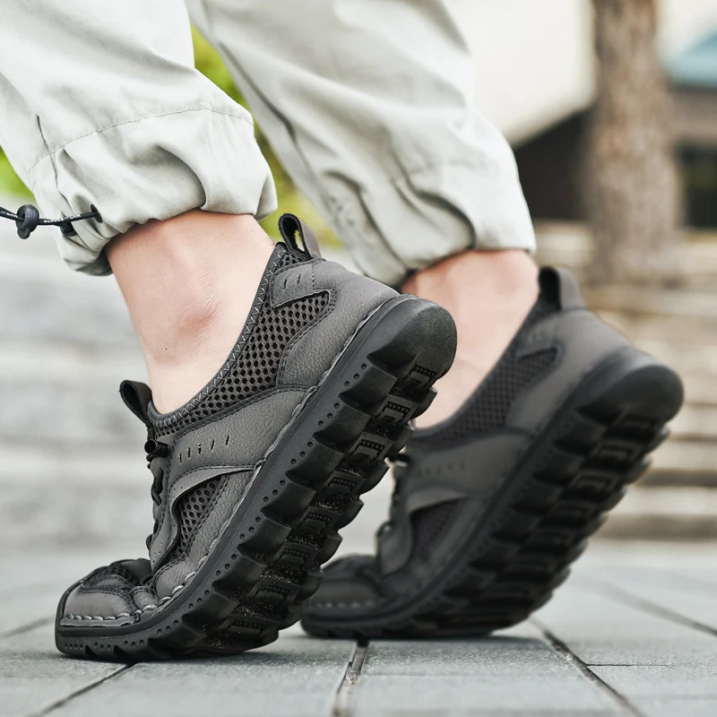 Mens summer casual shoes fashionable and breathable walking shoes thick soled boat shoes soft flat soled mens shoes outdoor anti slip mens shoes 24060