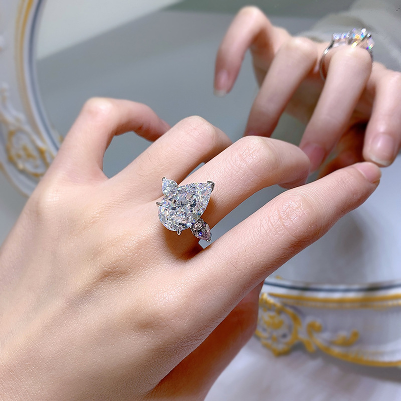 Choucong Pure 100% 925 Sterling Silver Moissanite Diamond Party Luxury Jewelry Water Drop 5CT Gemstones Party Women Eternity Engagement Band Ring Gift