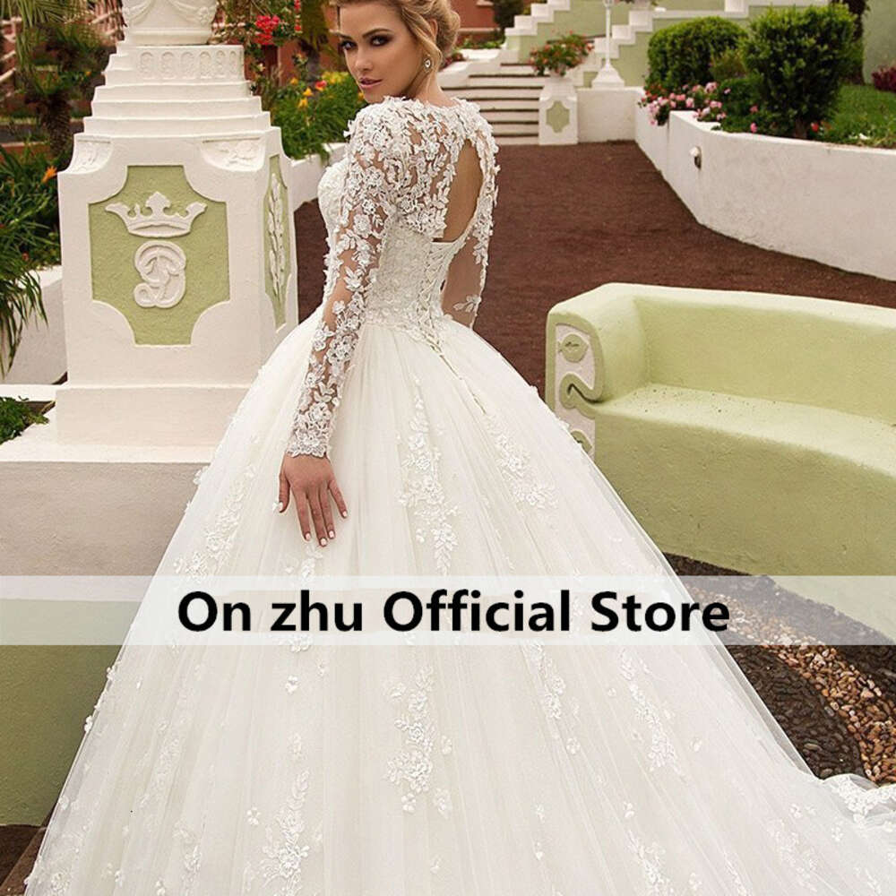 Charming Appliques Long Sleeves Wedding Dresses Scoop Neck Lace Up Princess Flowers Bridal Gown Plus Size Vestido De Noiva 0605 B0313