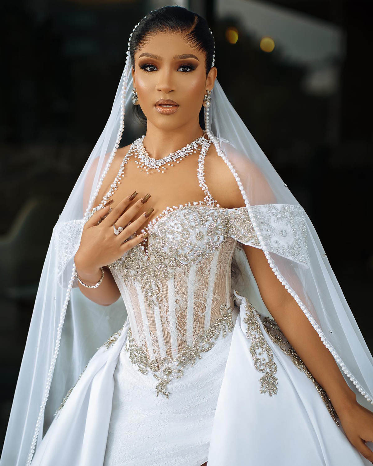 Exquisite Crystal Bridal Gowns Pearls Lace Wedding Dress With Overskirts Custom Made Off Shoulder Rhie Side Split Vestido De Novia 0218