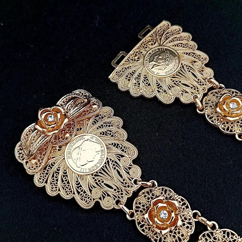 Turkish Coin Metal Belt Fashion Cutout Rose Flower Waist Chain French Party Robe Waist Jewelry Napoleon Pattern Bridal Gift 240531